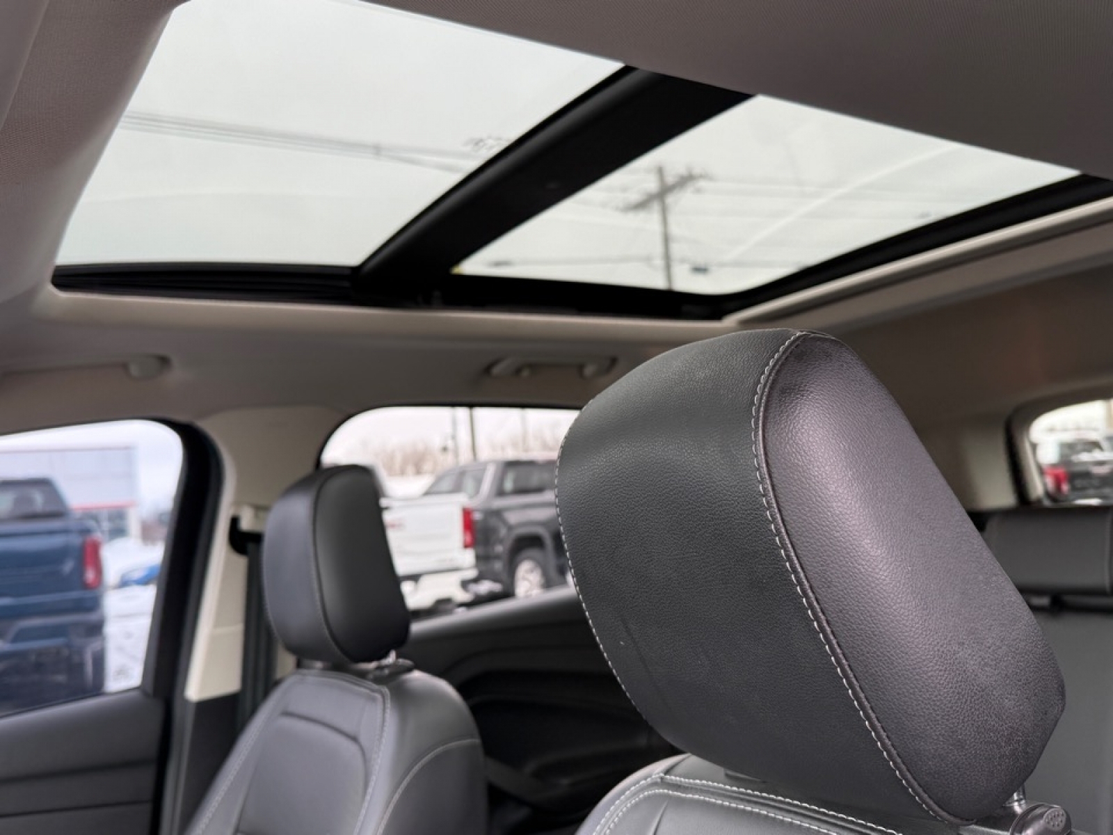 2019 Ford Escape Titanium, 39478, Photo