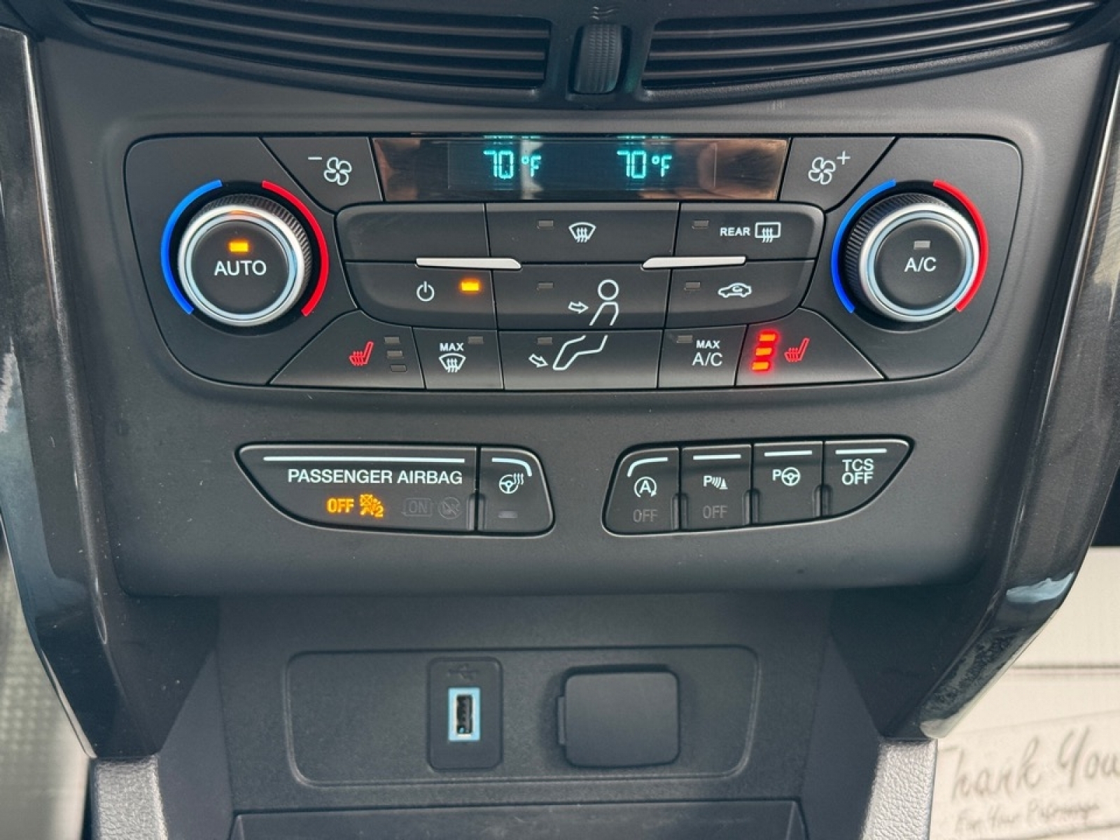 2019 Ford Escape Titanium, 39478, Photo