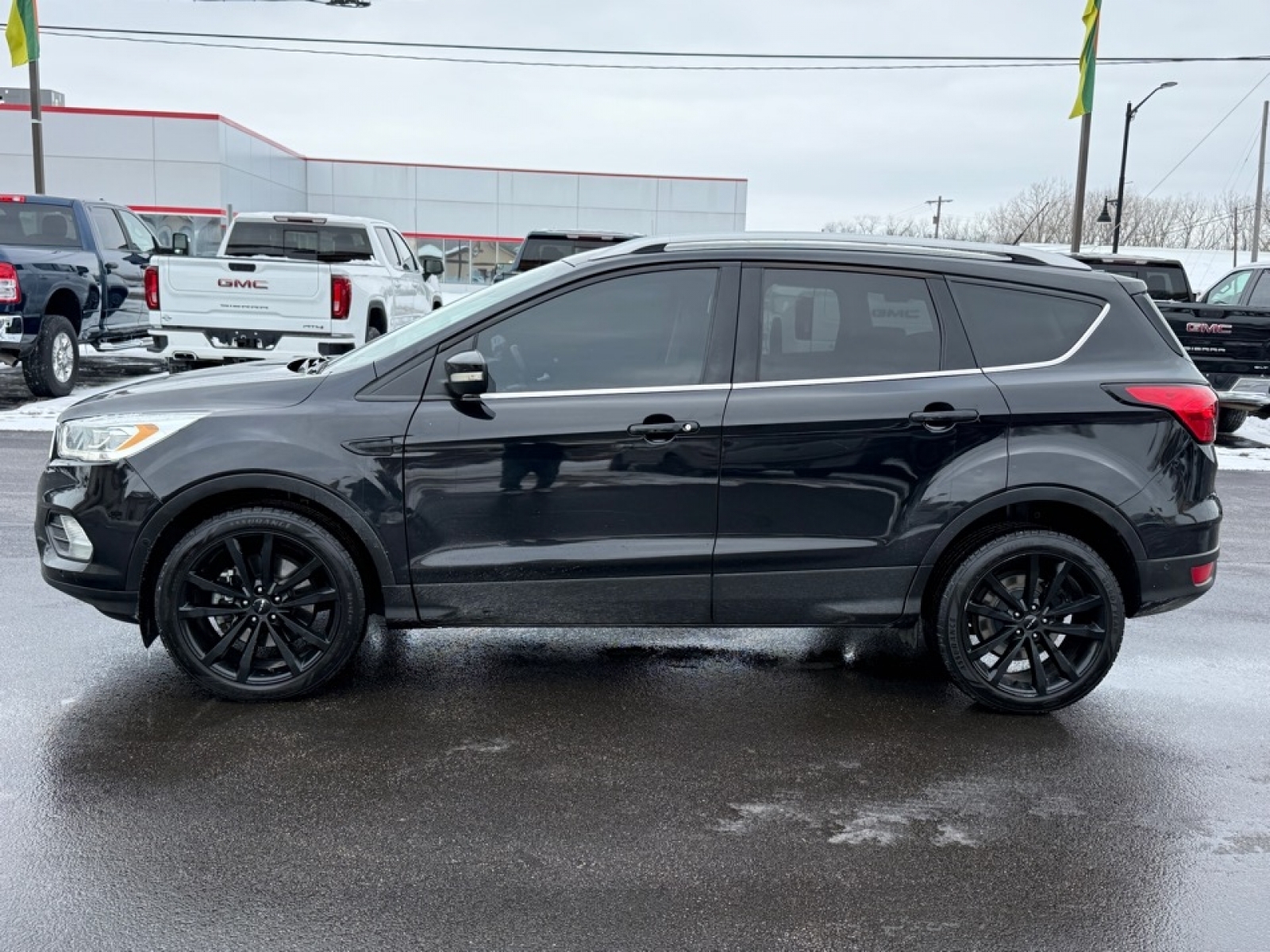 2019 Ford Escape Titanium, 39478, Photo