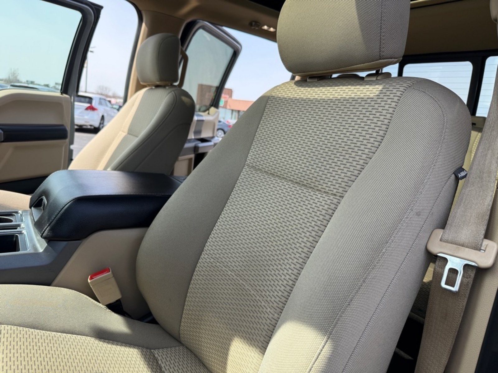 2019 Ford F-150 XLT, 37998, Photo