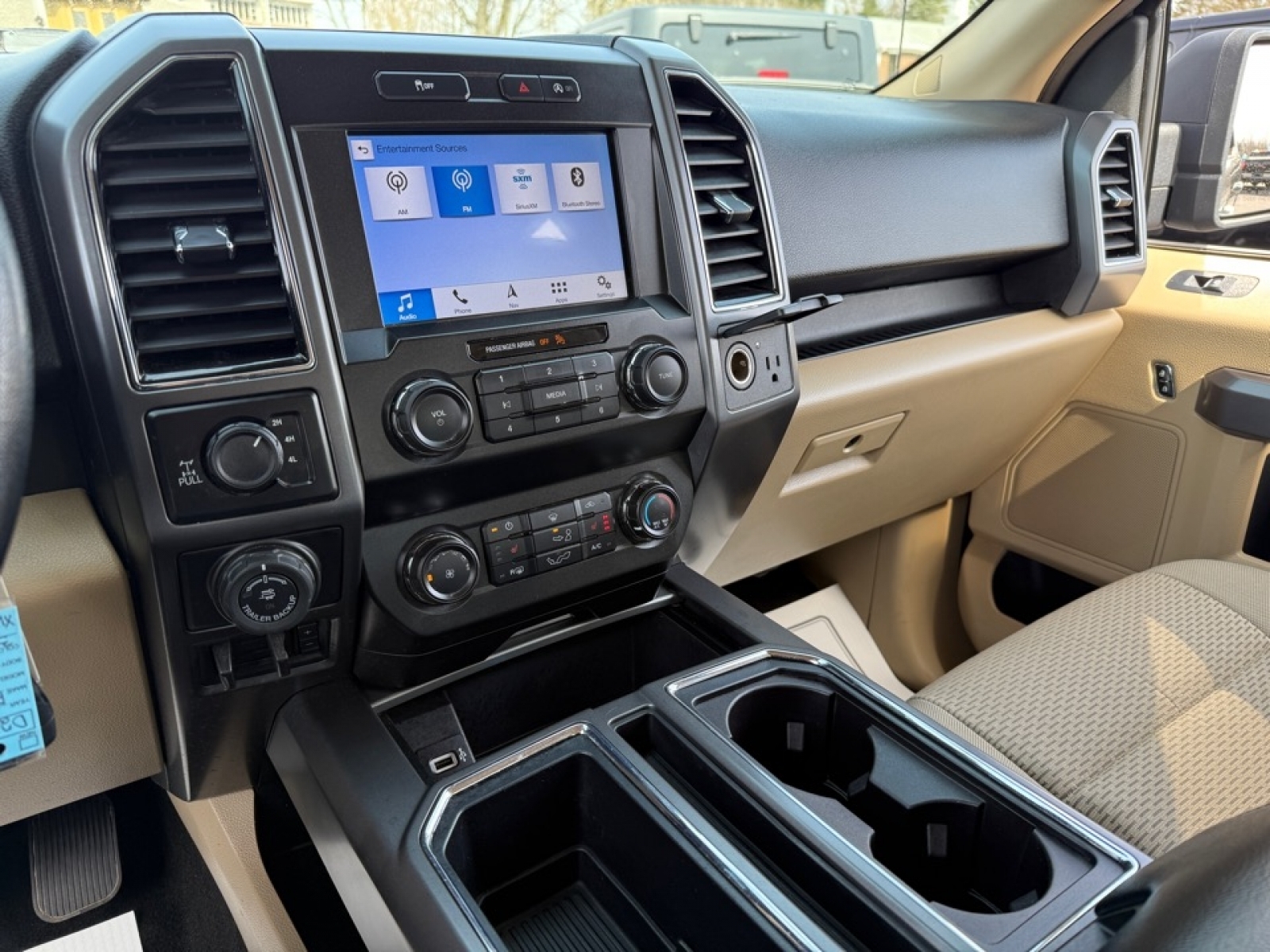 2019 Ford F-150 XLT, 37998, Photo