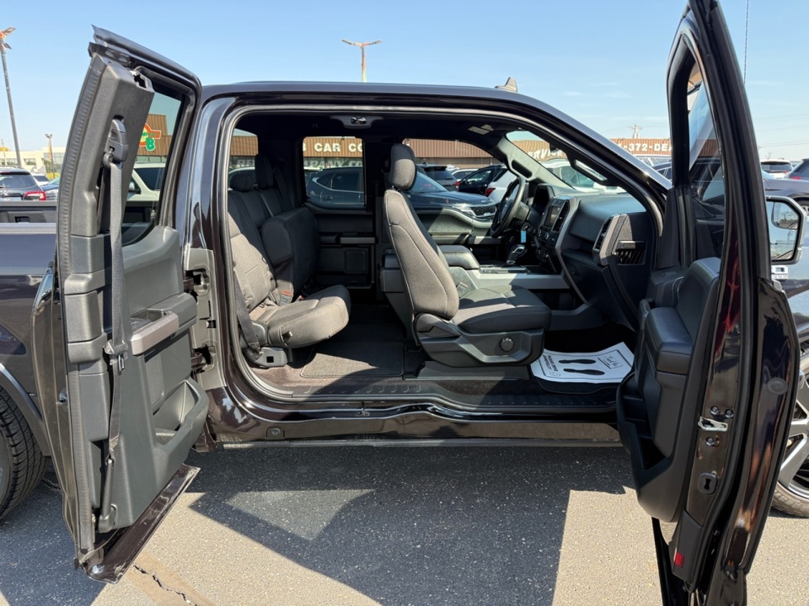 2019 Ford F-150 XLT photo 12