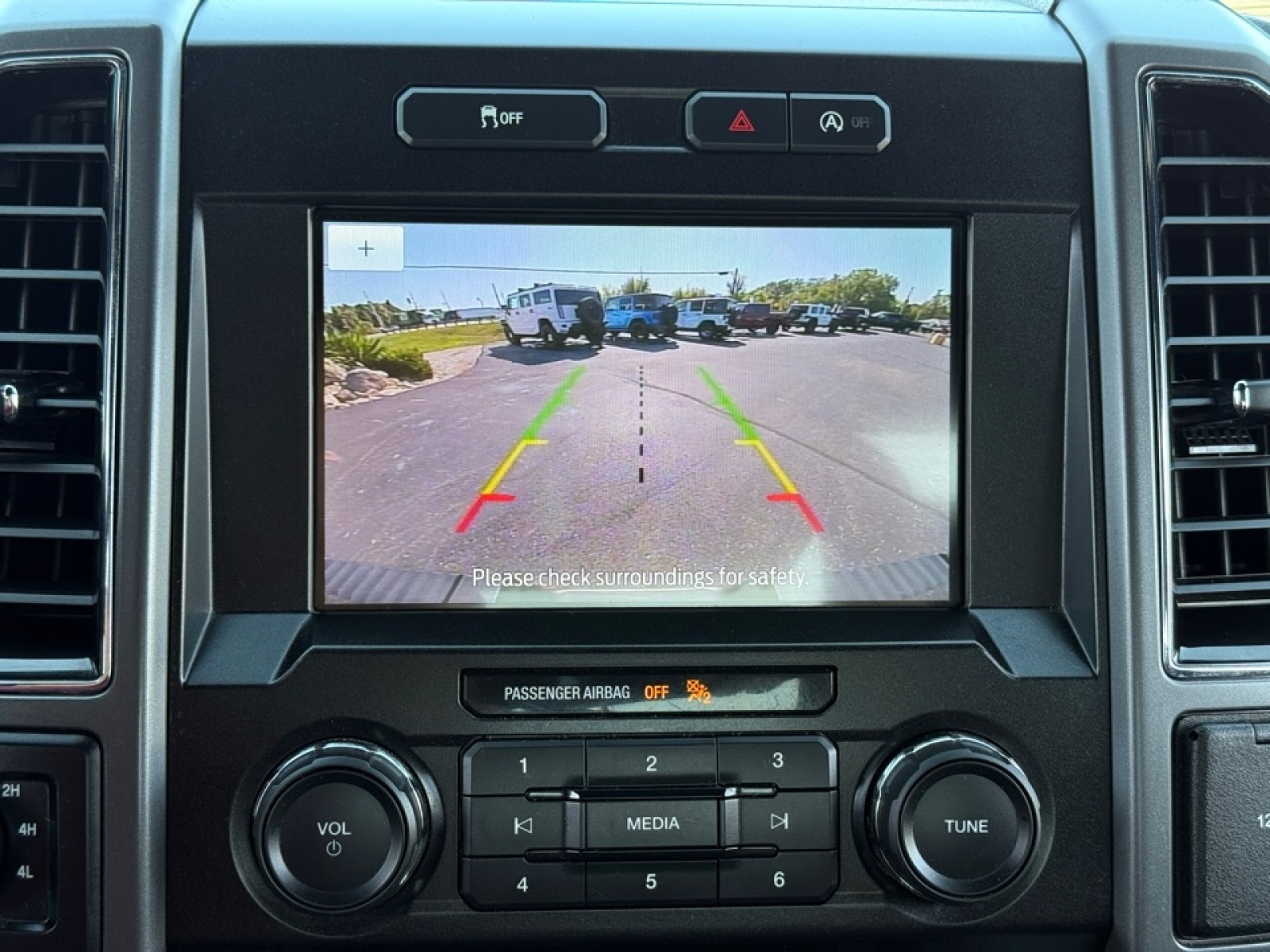 2019 Ford F-150 XLT photo 30