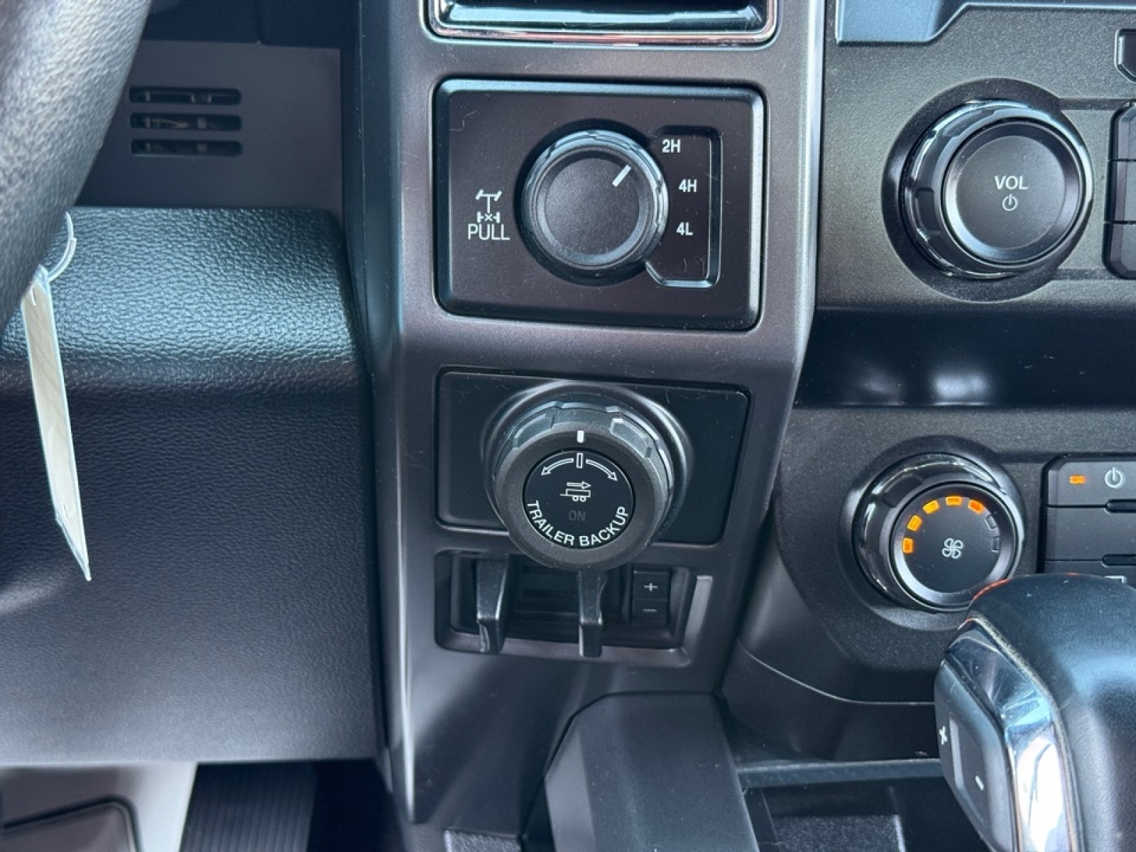 2019 Ford F-150 XLT photo 34