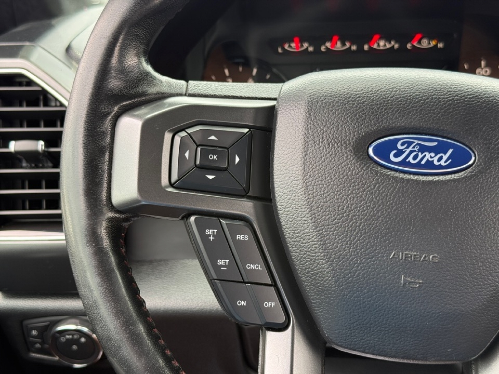 2019 Ford F-150 XLT, 39757, Photo