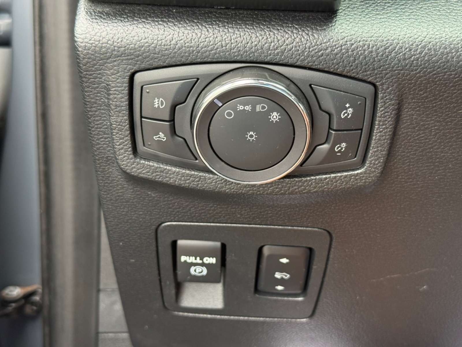 2019 Ford F-150 XLT, 39757, Photo