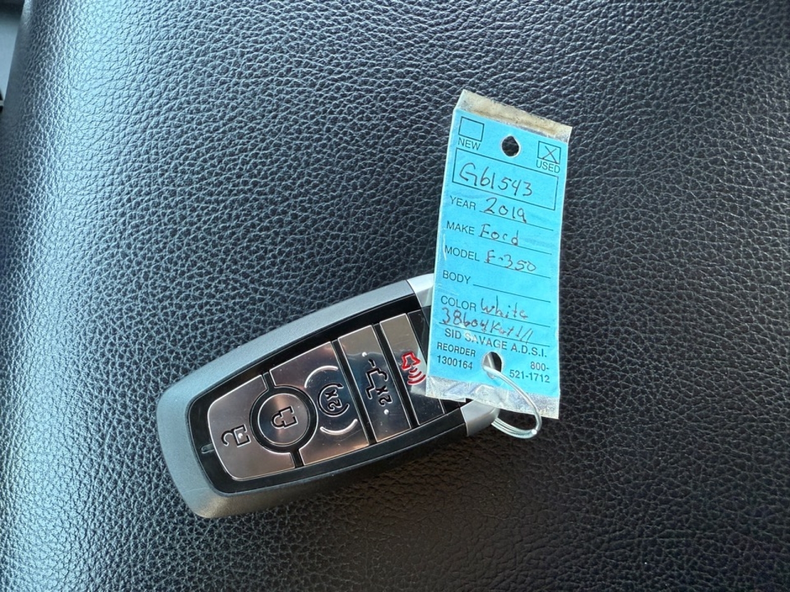 2019 Ford F-350 LARIAT, 38604, Photo