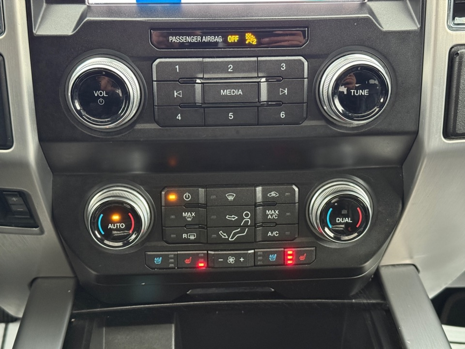 2019 Ford F-350 Platinum, 38913A, Photo