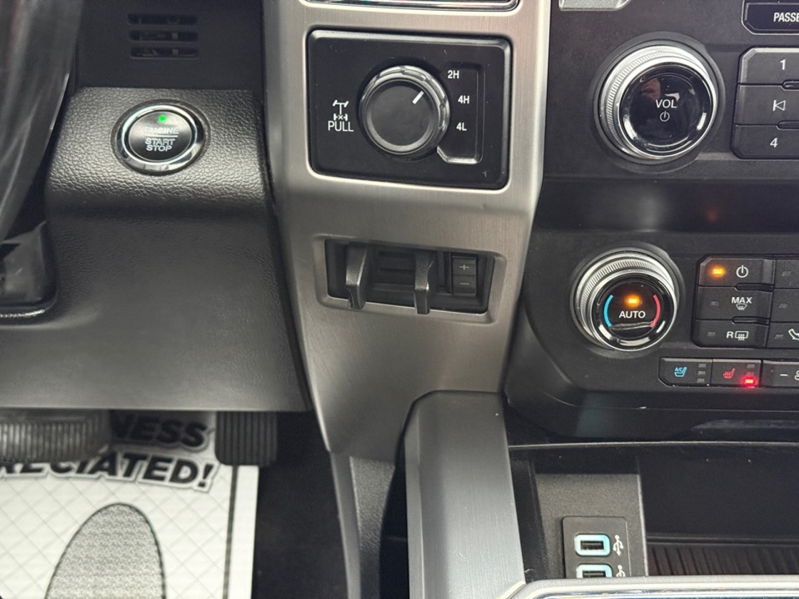 2019 Ford F-350 Platinum, 38913A, Photo