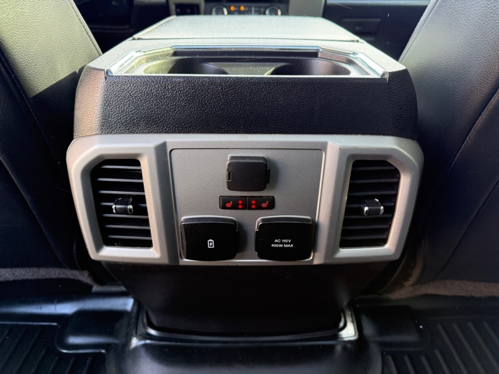 2019 Ford F-350 LARIAT, 39270, Photo