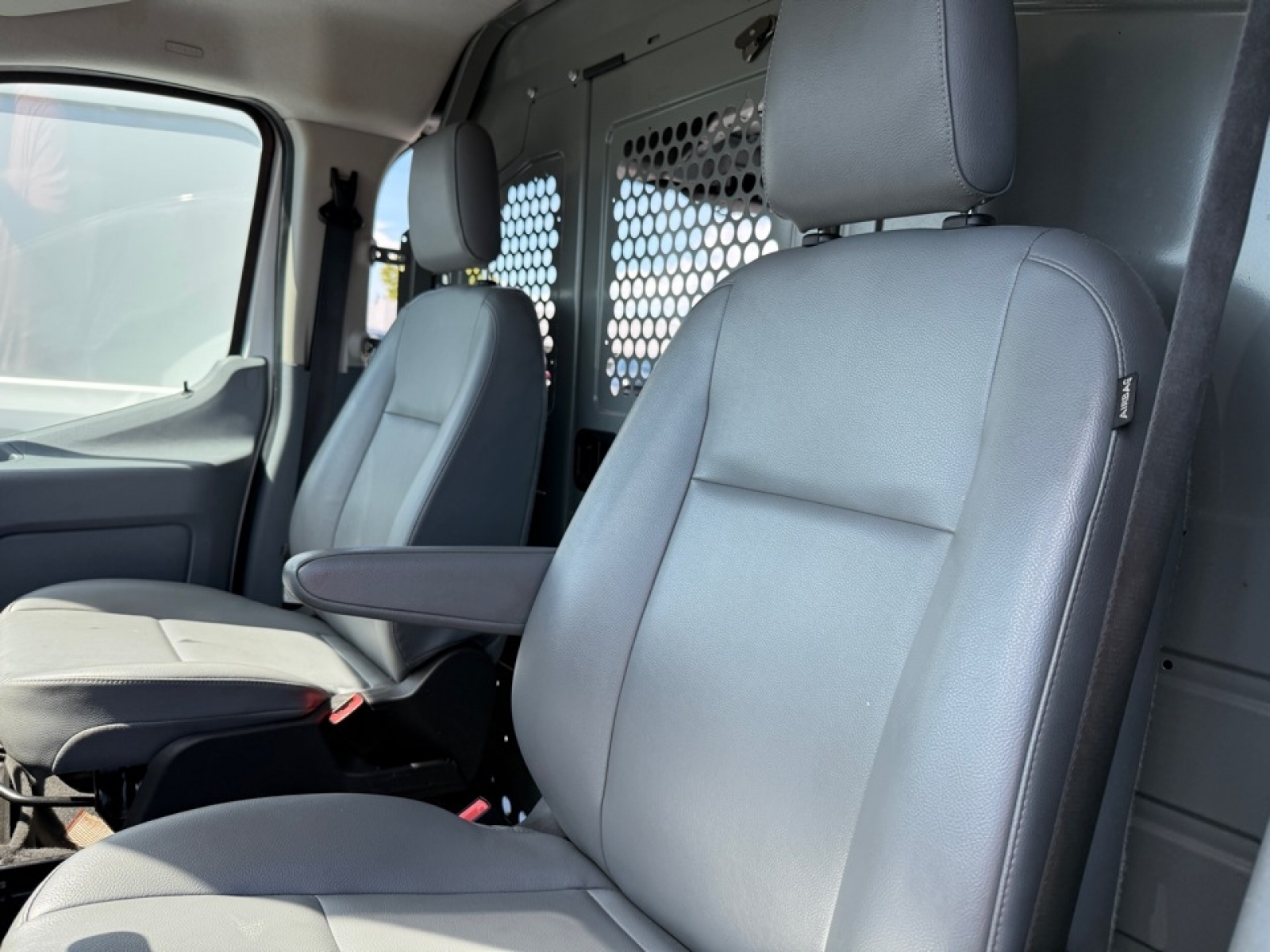 2019 Ford Transit photo 12