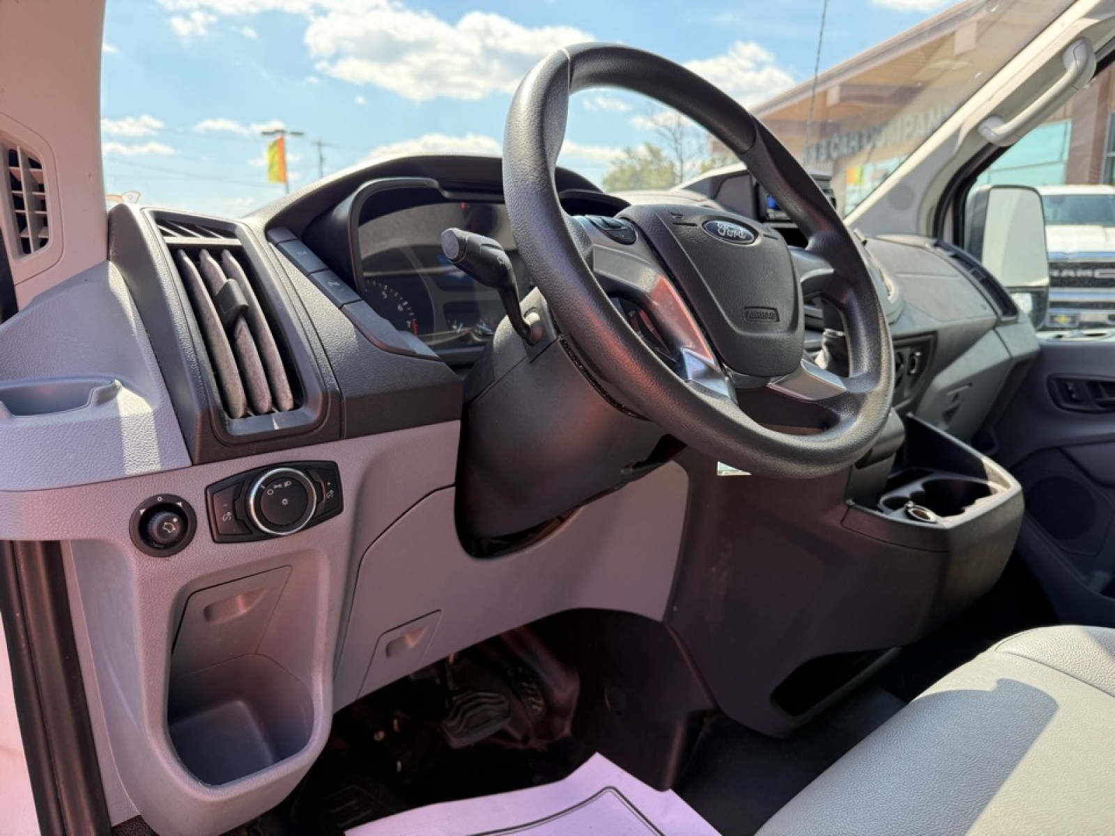 2019 Ford Transit photo 10