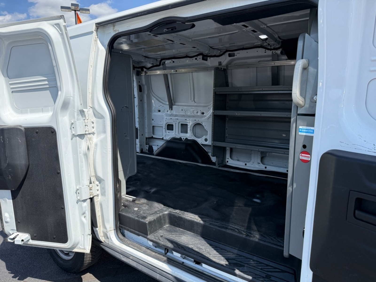 2019 Ford Transit photo 17
