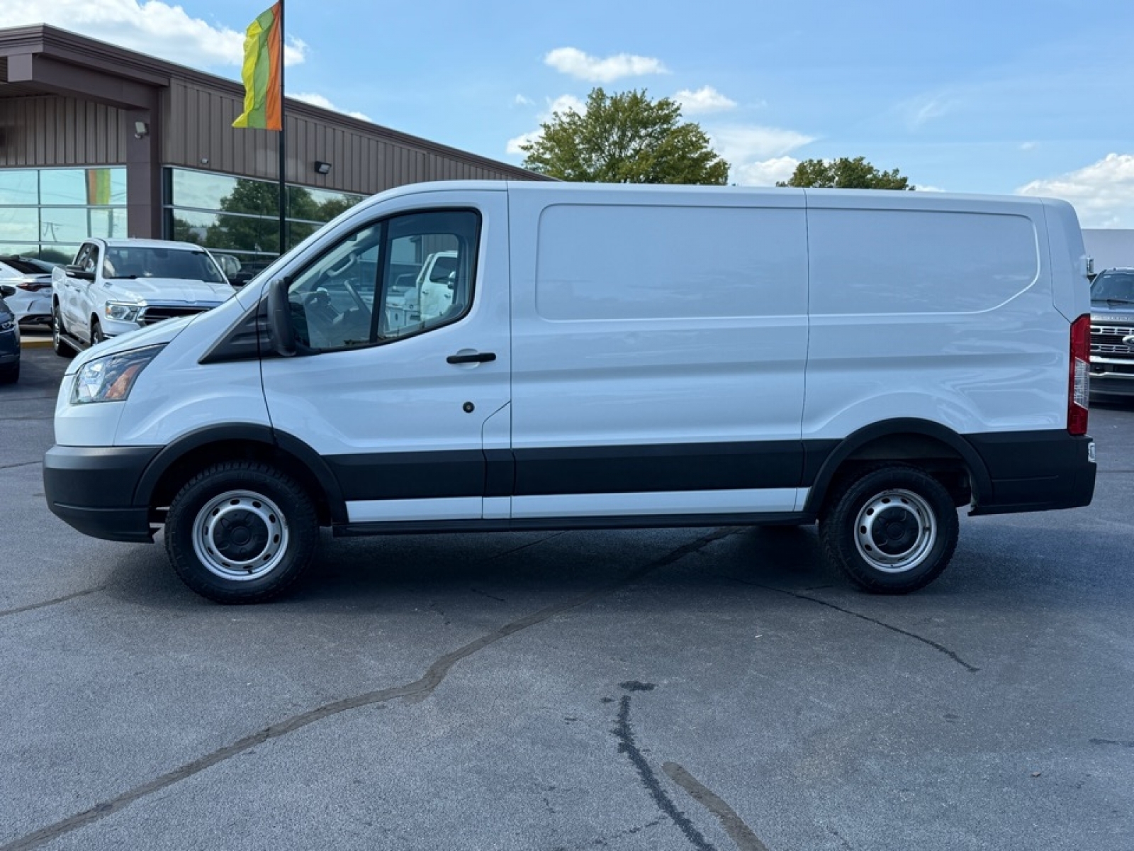 2019 Ford Transit photo 3