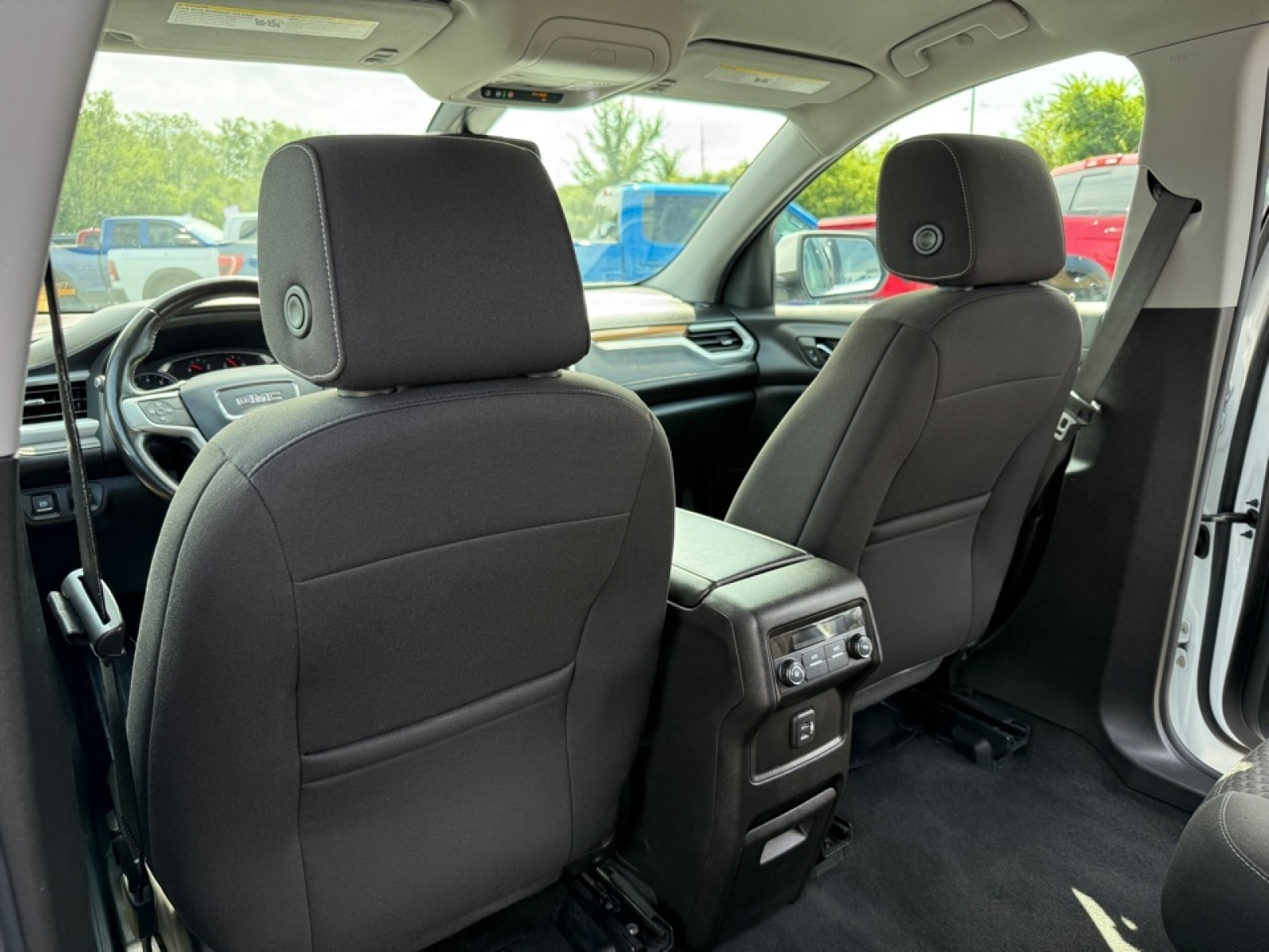 2019 GMC Acadia SLE-2, 38762, Photo