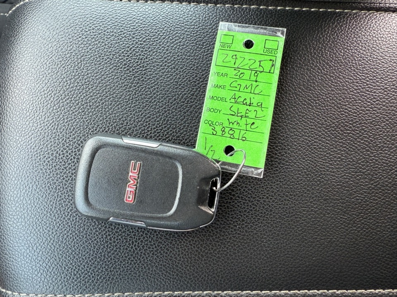 2019 GMC Acadia SLE-2, 38762, Photo