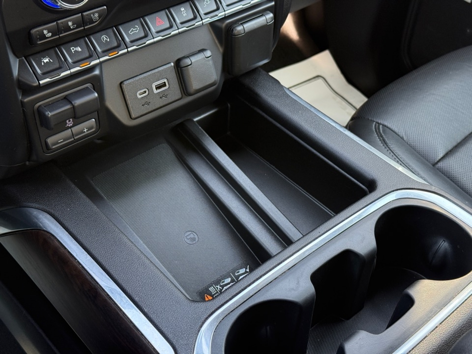 2019 GMC Sierra 1500 SLT, 39156, Photo