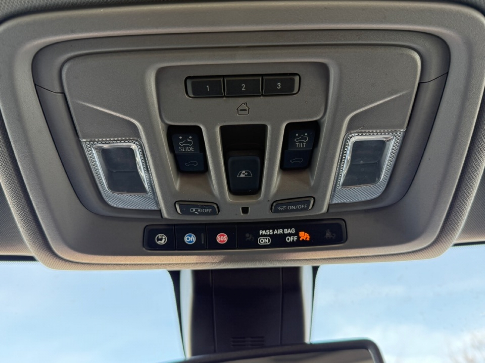 2019 GMC Sierra 1500 SLT, 39156, Photo