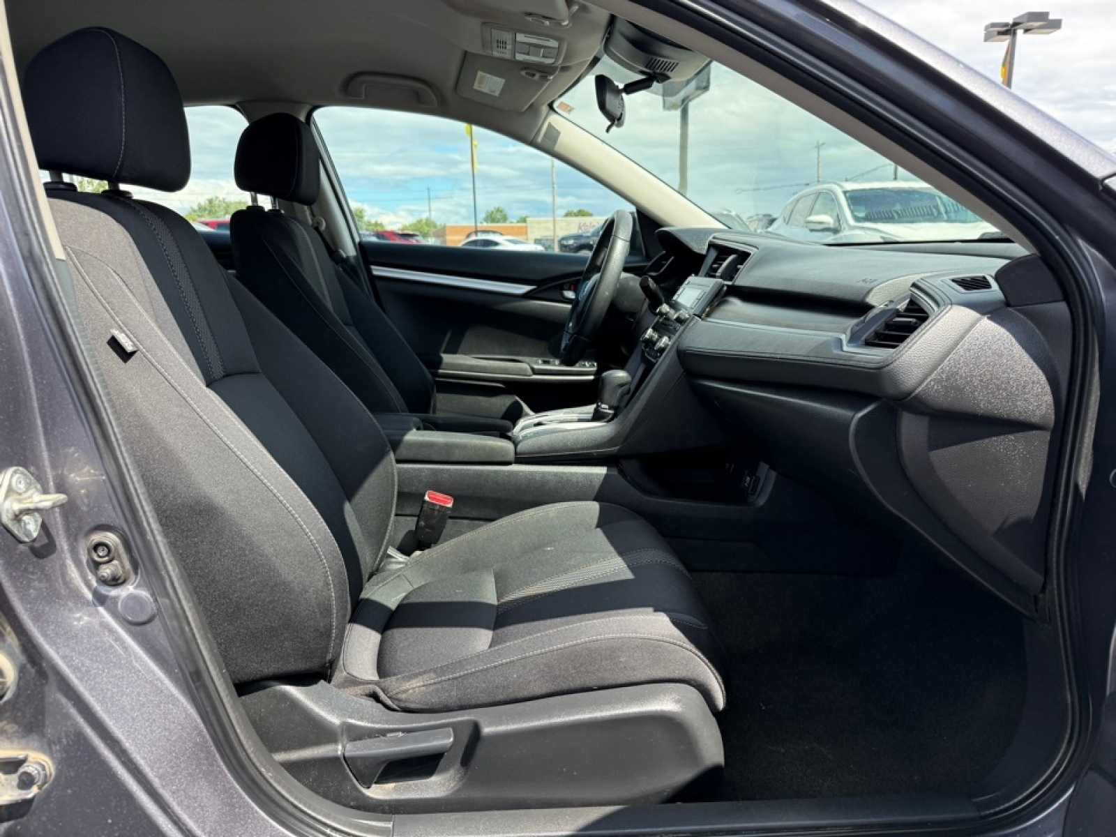 2019 Honda Civic LX photo 11