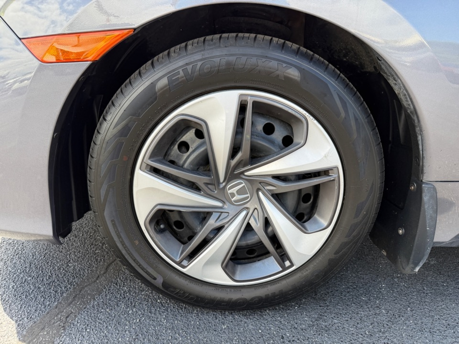 2019 Honda Civic LX photo 32