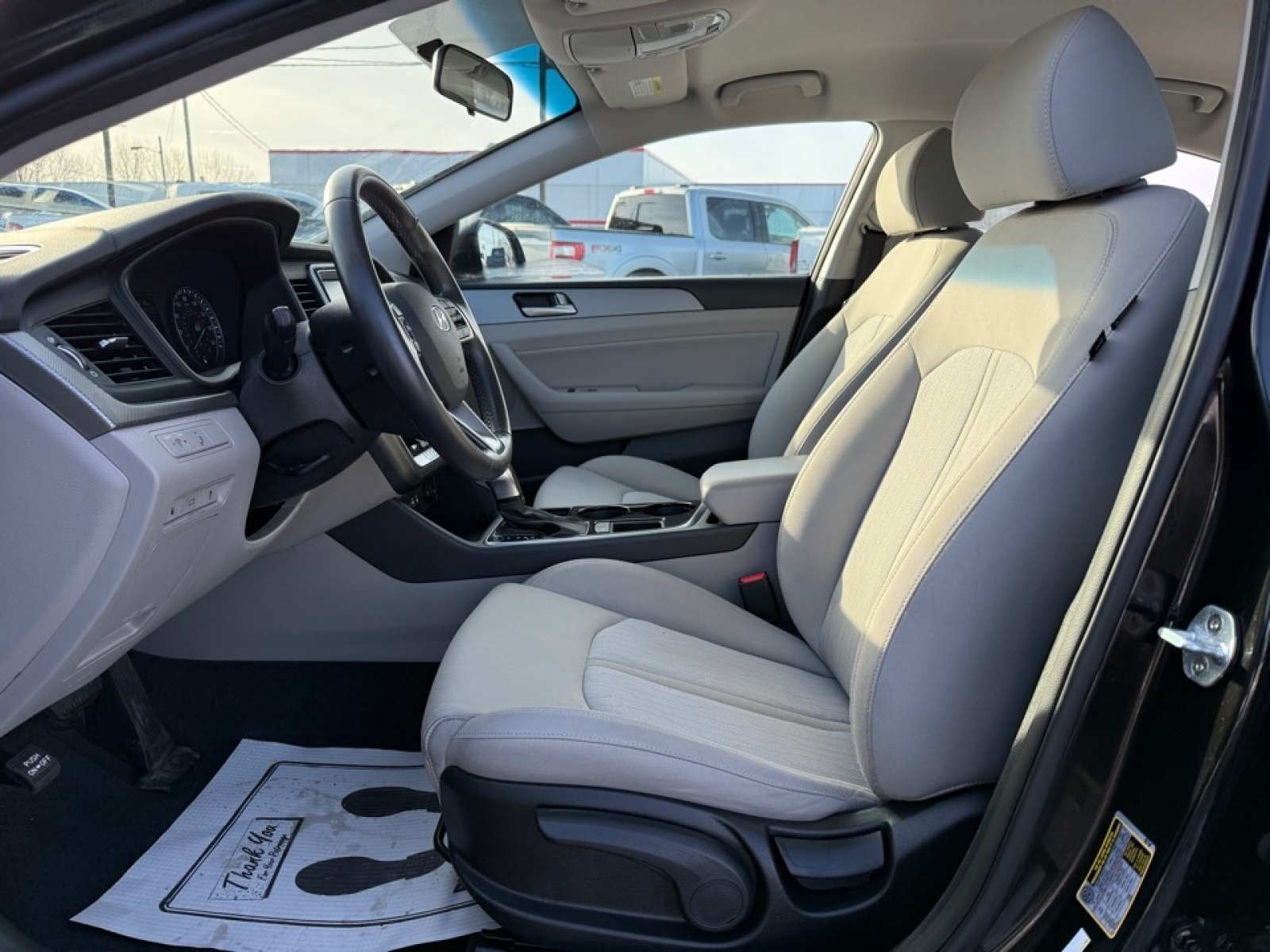 2019 Hyundai Sonata Hybrid SE, 39439, Photo