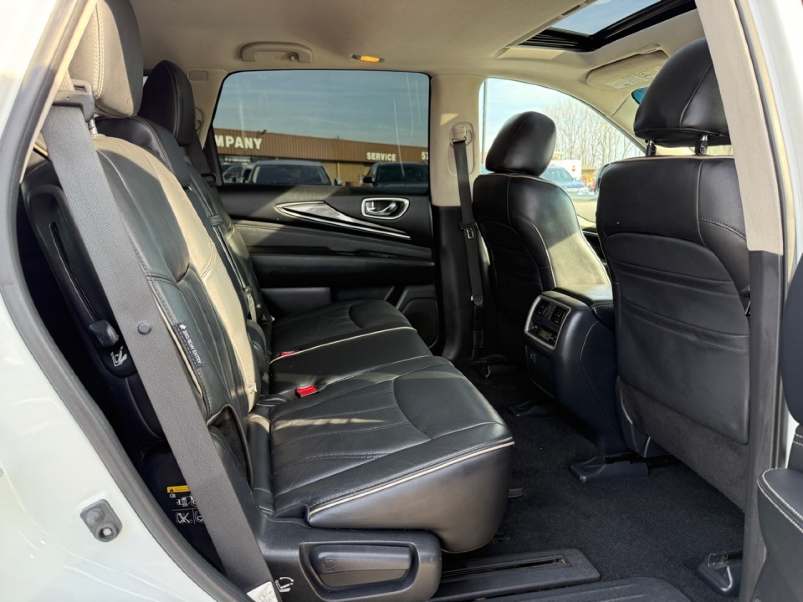 2019 INFINITI QX60 PURE, 39276, Photo
