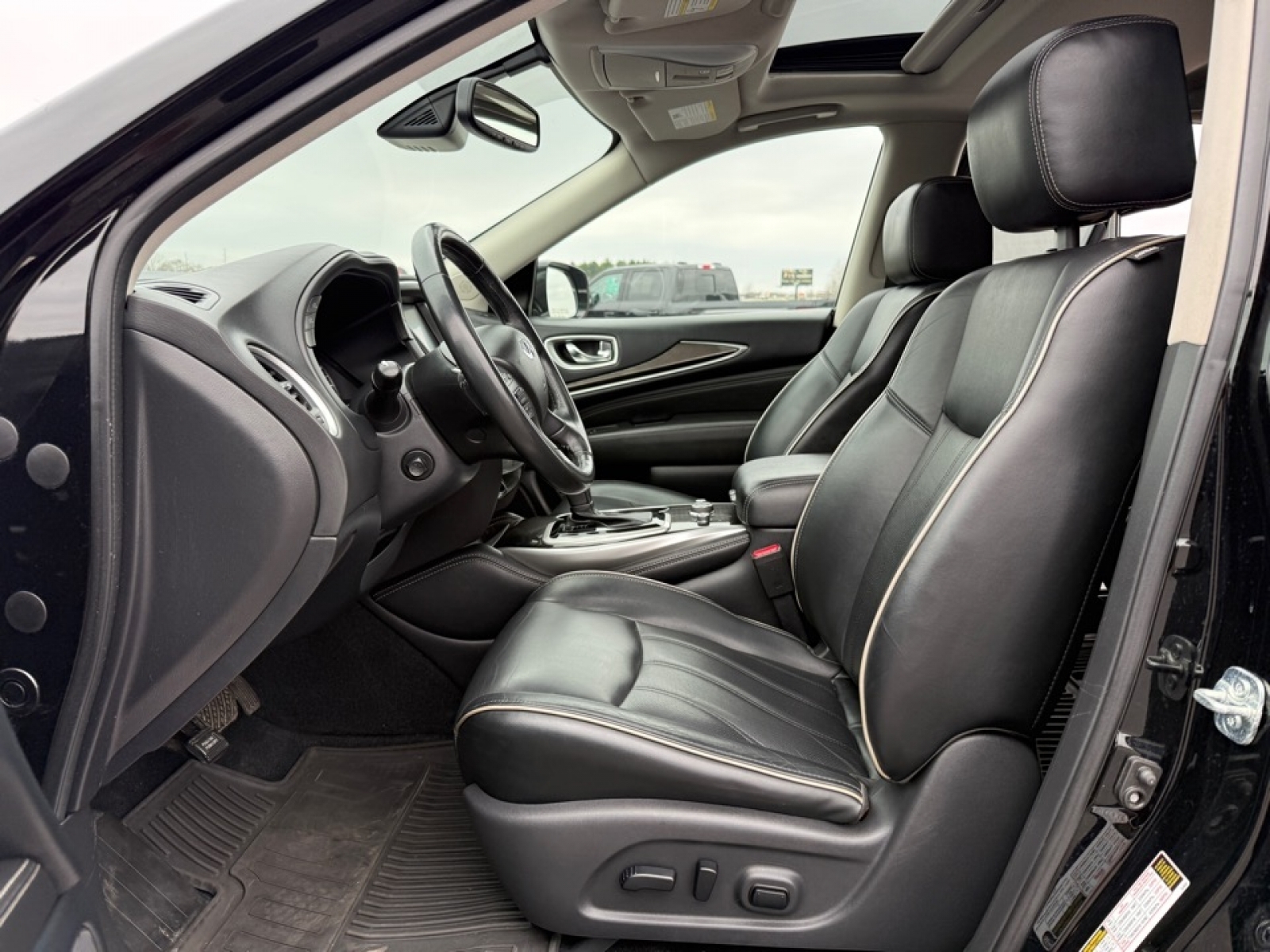 2019 INFINITI QX60 LUXE, 39701, Photo