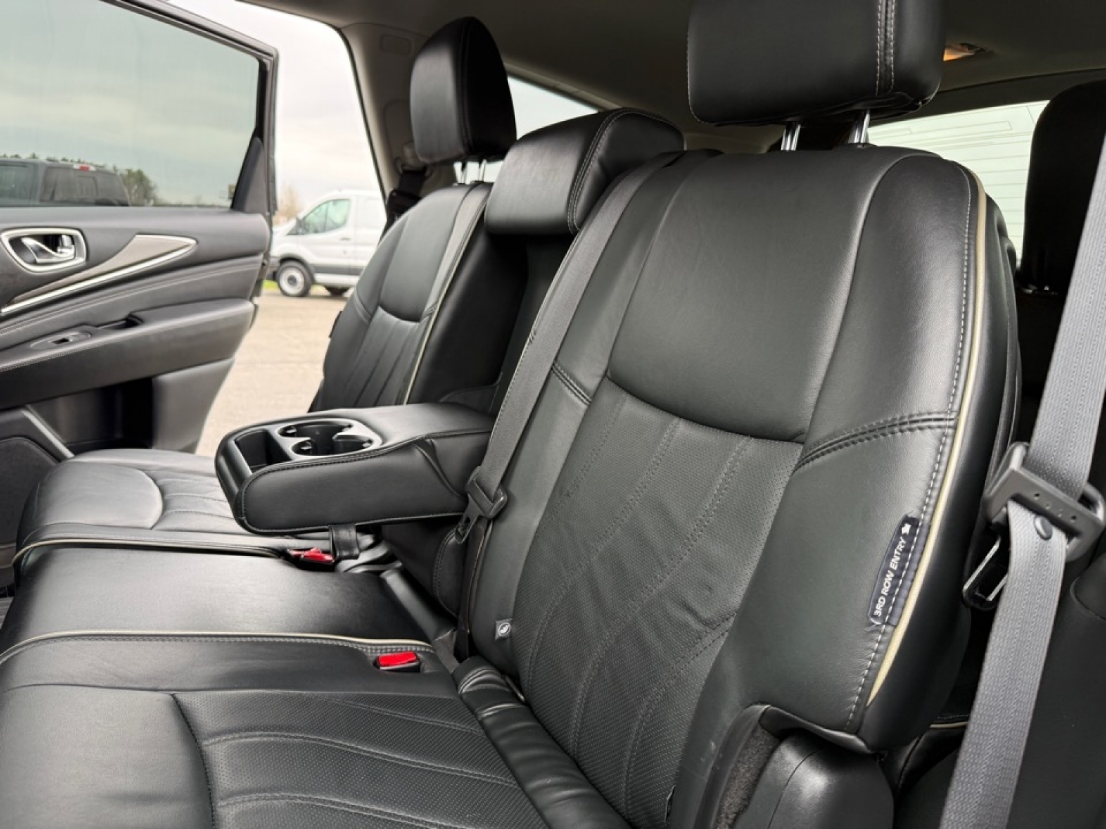 2019 INFINITI QX60 LUXE, 39701, Photo