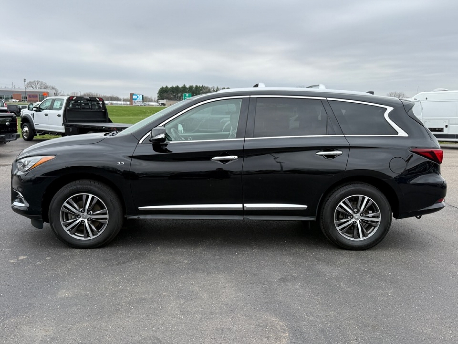 2019 INFINITI QX60 LUXE, 39701, Photo