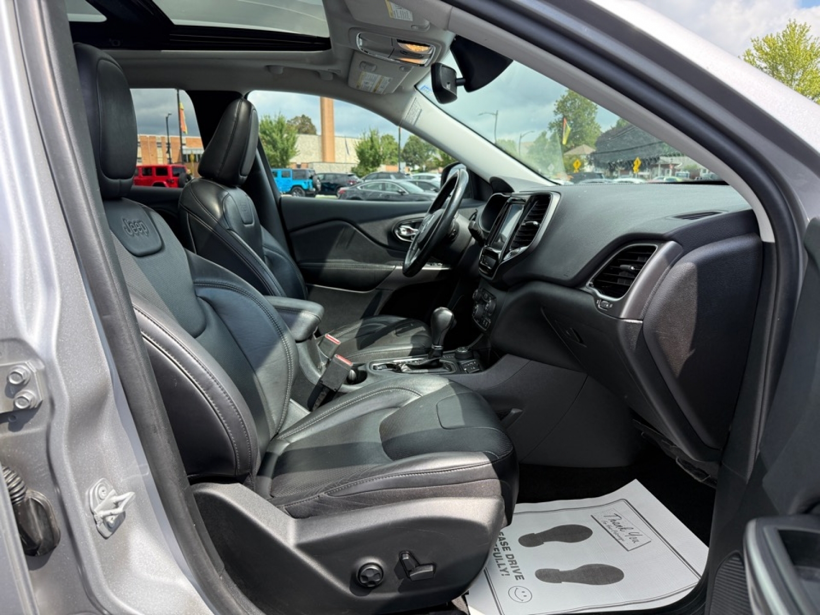 2019 Jeep Cherokee Limited photo 9