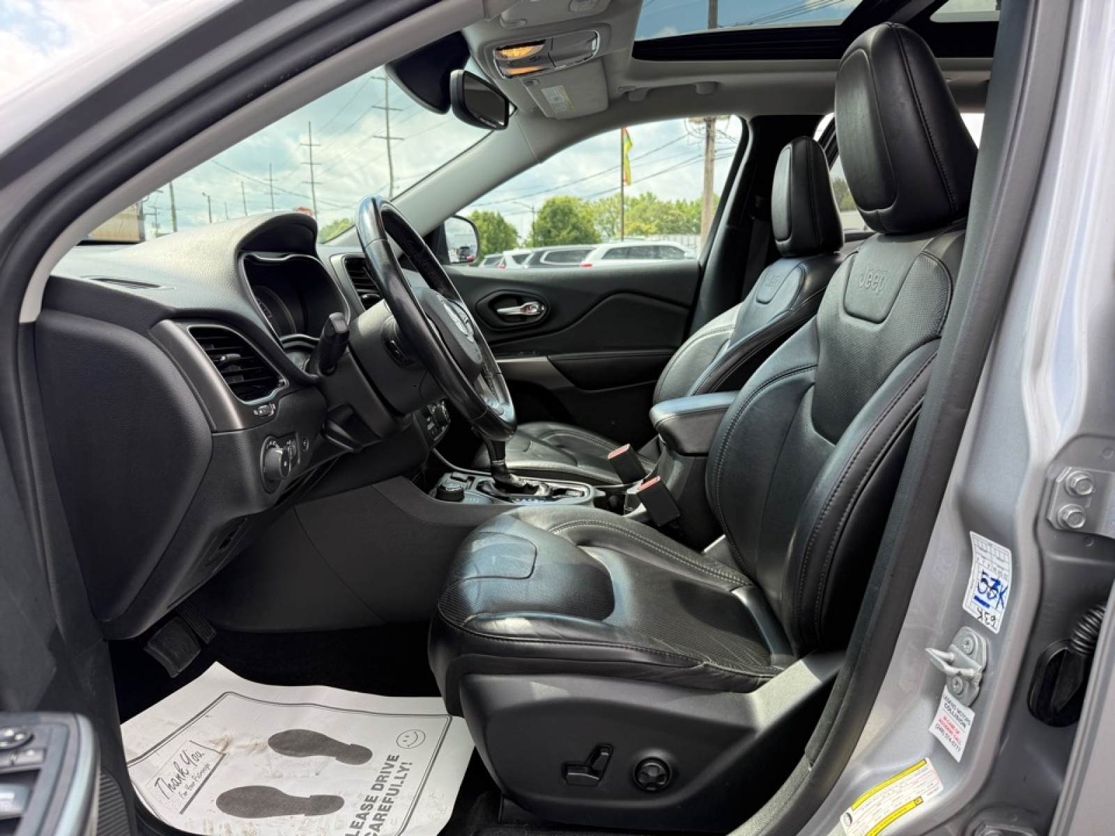 2019 Jeep Cherokee Limited photo 8