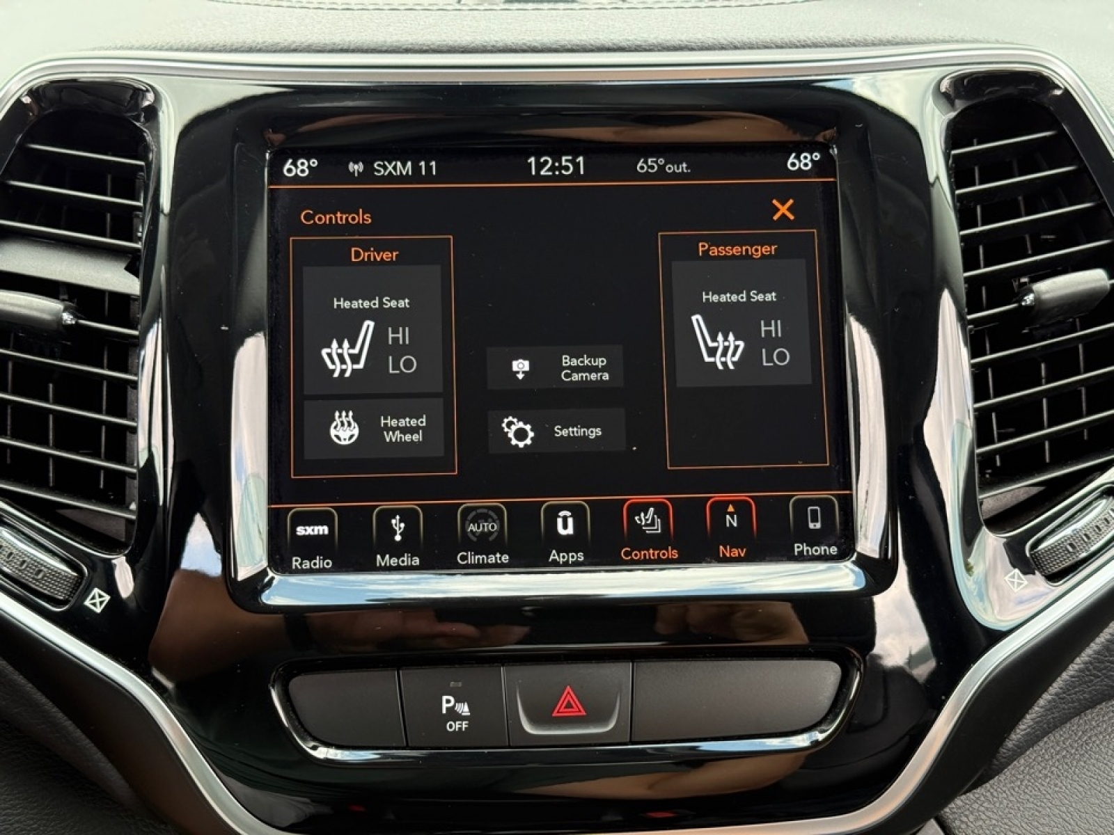 2019 Jeep Cherokee Limited photo 26