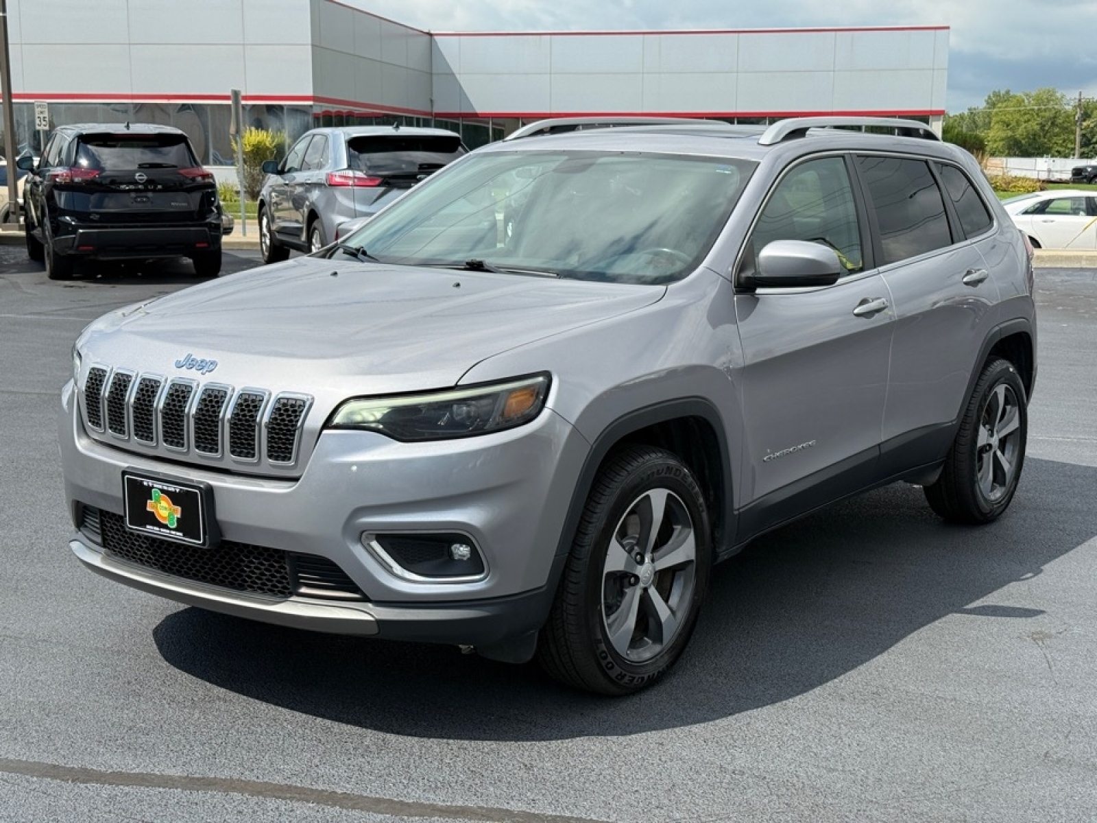 2019 Jeep Cherokee Limited photo 2