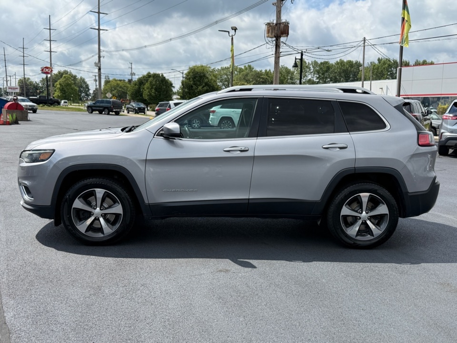 2019 Jeep Cherokee Limited photo 3