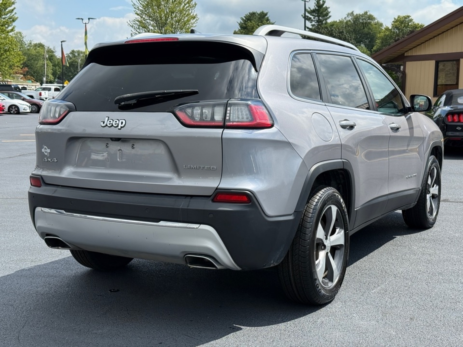 2019 Jeep Cherokee Limited photo 6