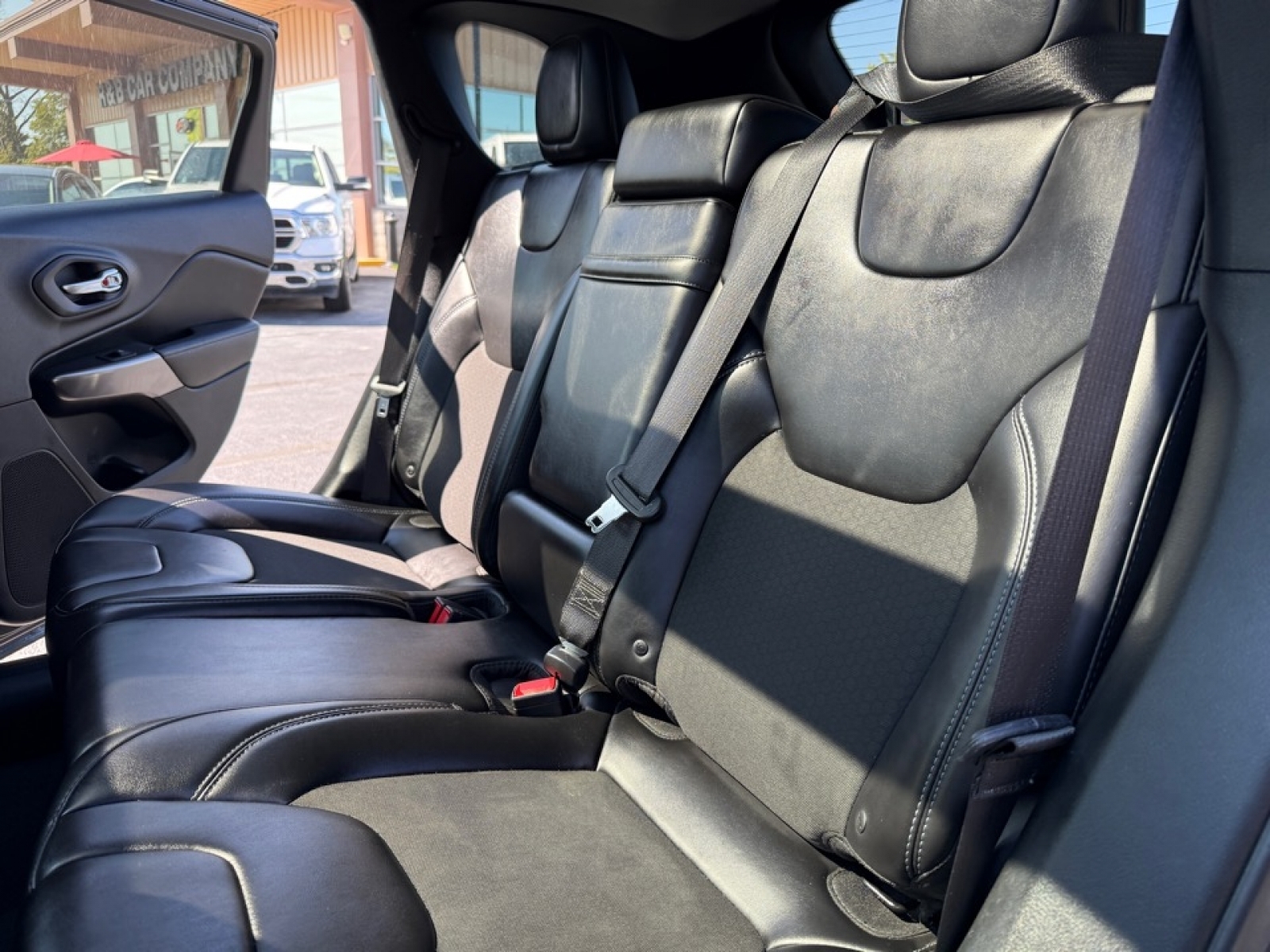 2019 Jeep Cherokee Latitude Plus 4x4, 38875, Photo