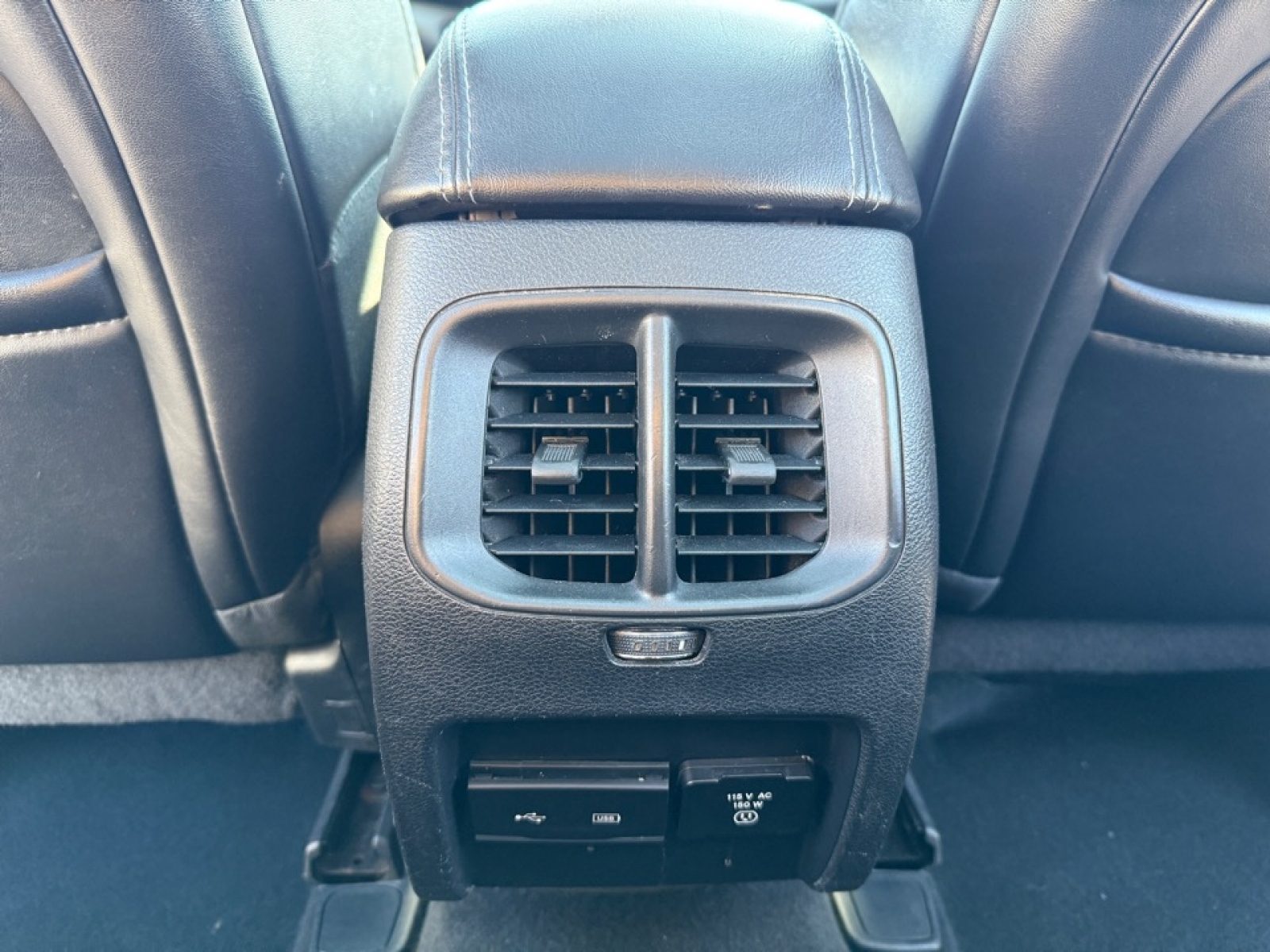 2019 Jeep Cherokee Latitude Plus 4x4, 38875, Photo