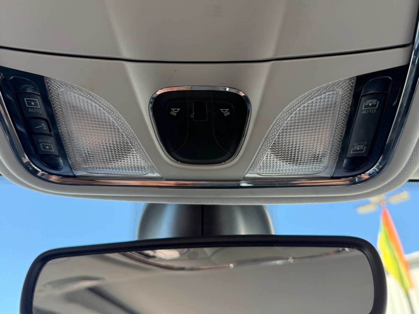 2019 Jeep Cherokee Latitude Plus 4x4, 38875, Photo