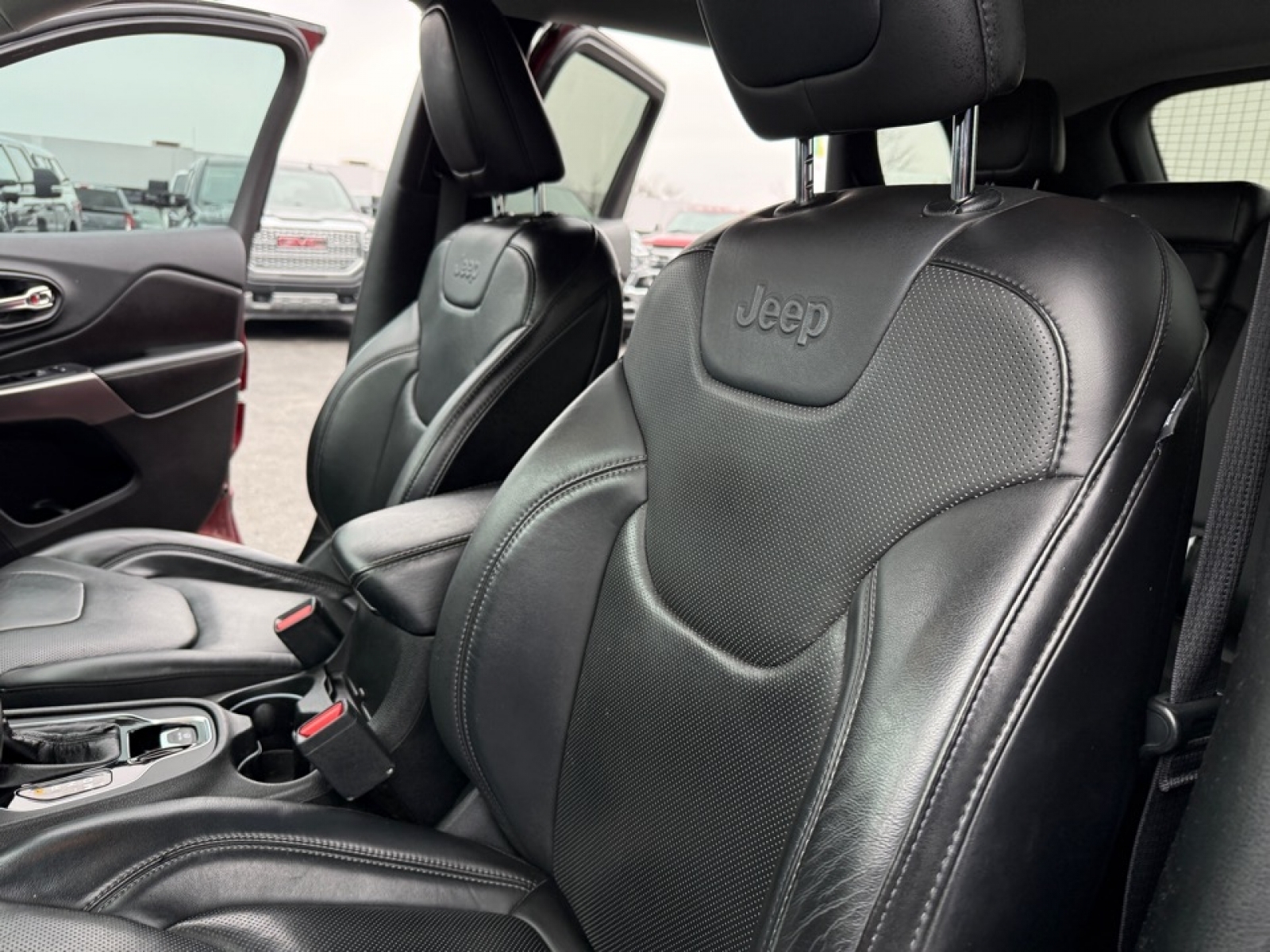 2019 Jeep Cherokee Limited 4x4, 39313, Photo