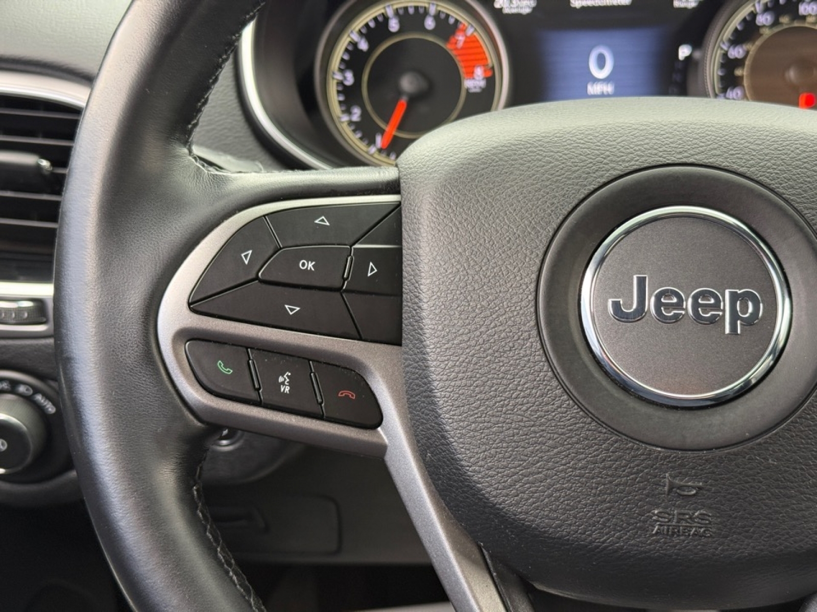 2019 Jeep Cherokee Limited 4x4, 39313, Photo