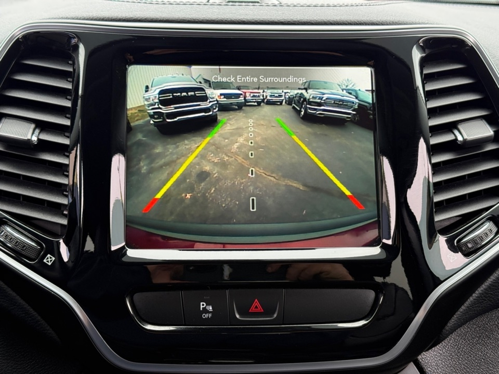 2019 Jeep Cherokee Limited 4x4, 39313, Photo