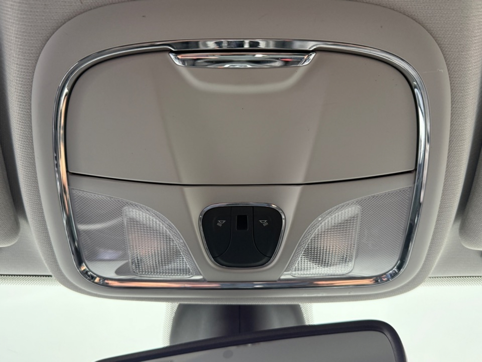 2019 Jeep Cherokee Limited 4x4, 39313, Photo