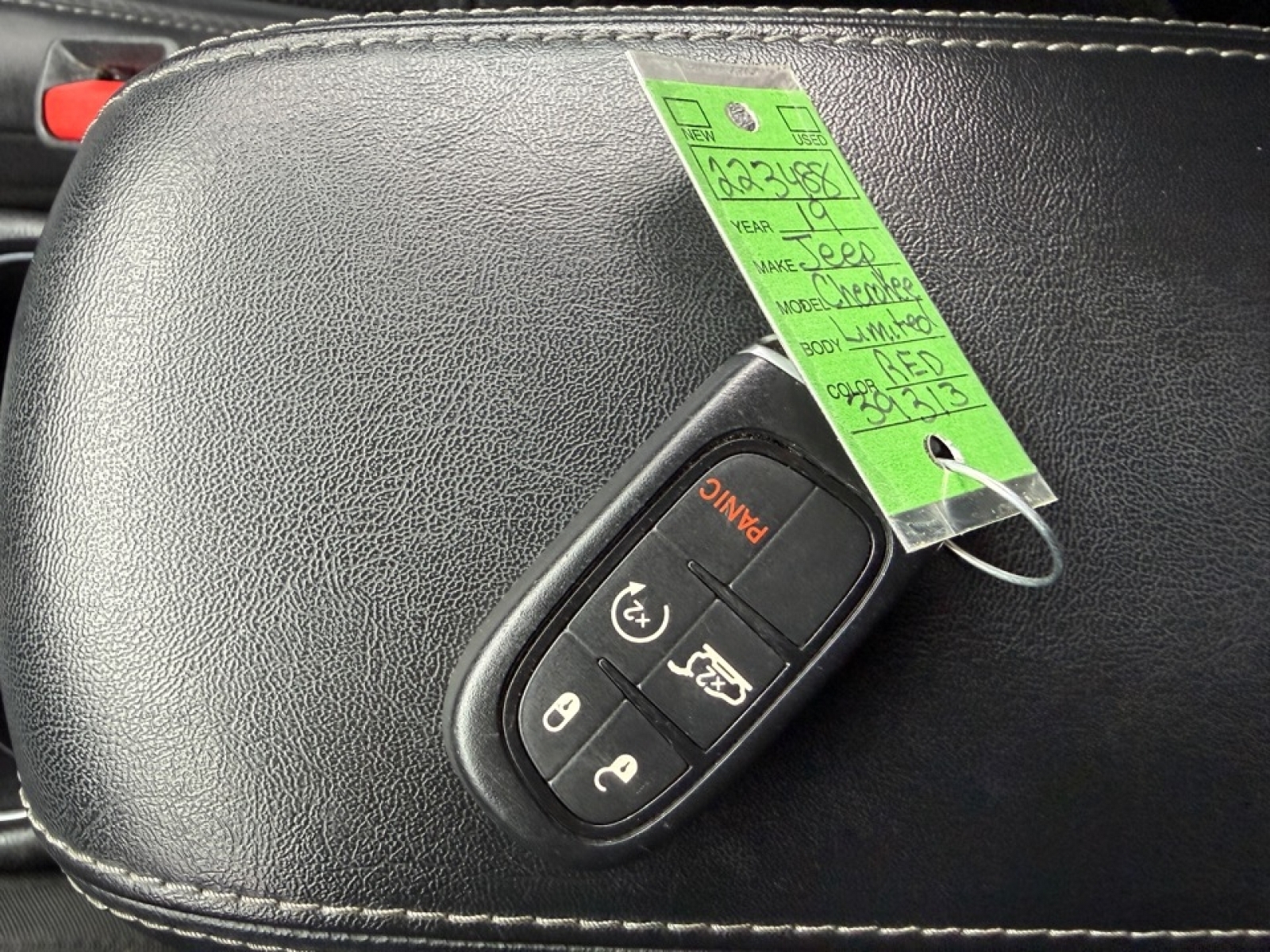 2019 Jeep Cherokee Limited 4x4, 39313, Photo