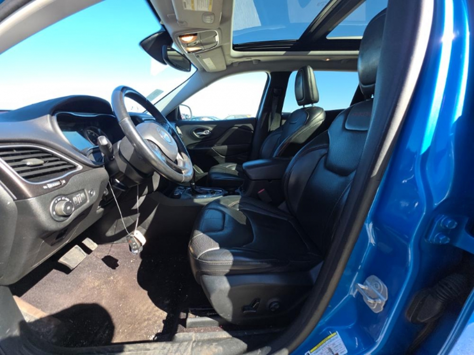 2019 Jeep Cherokee Trailhawk Elite 4x4, 39704, Photo