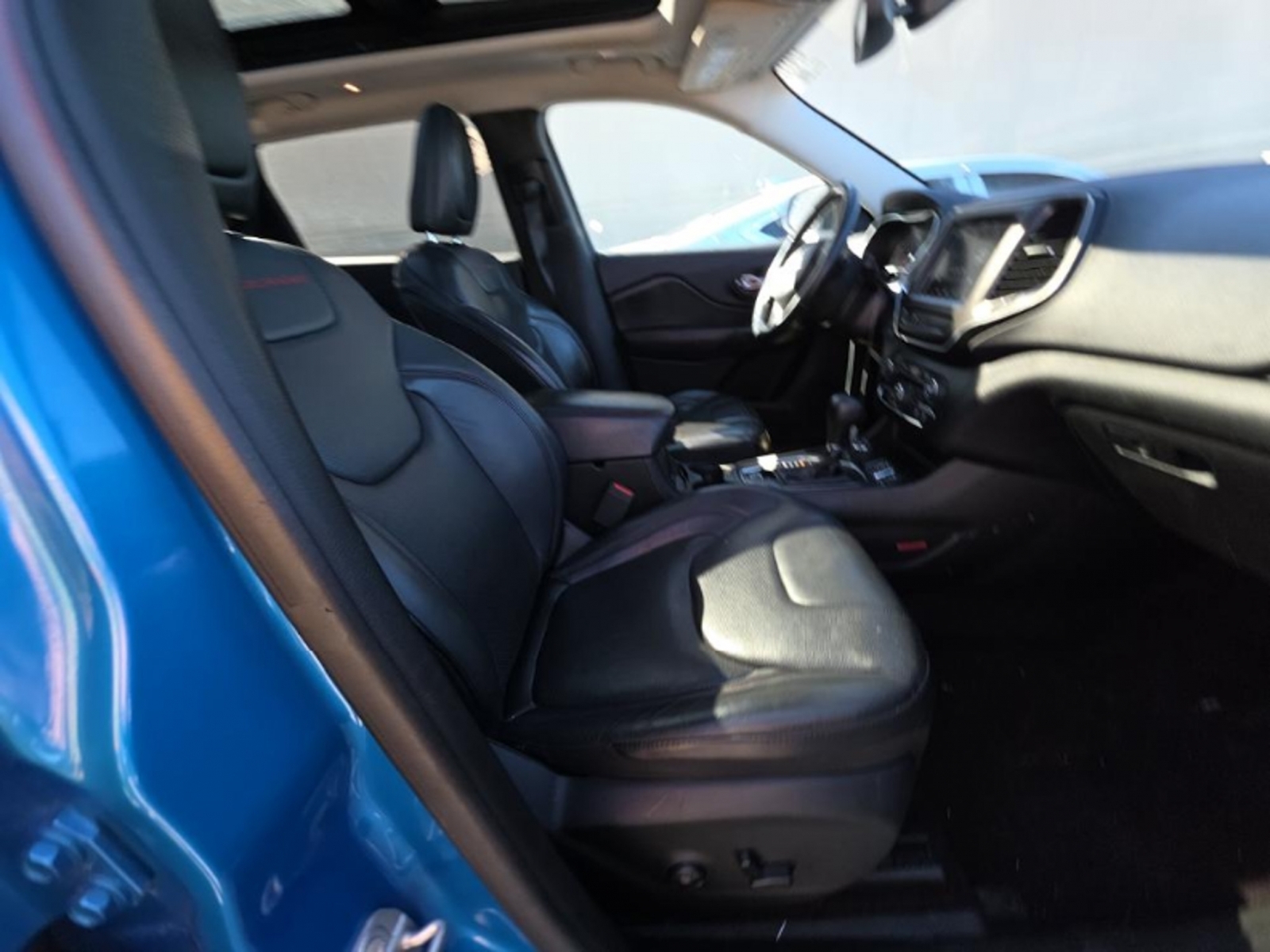 2019 Jeep Cherokee Trailhawk Elite 4x4, 39704, Photo