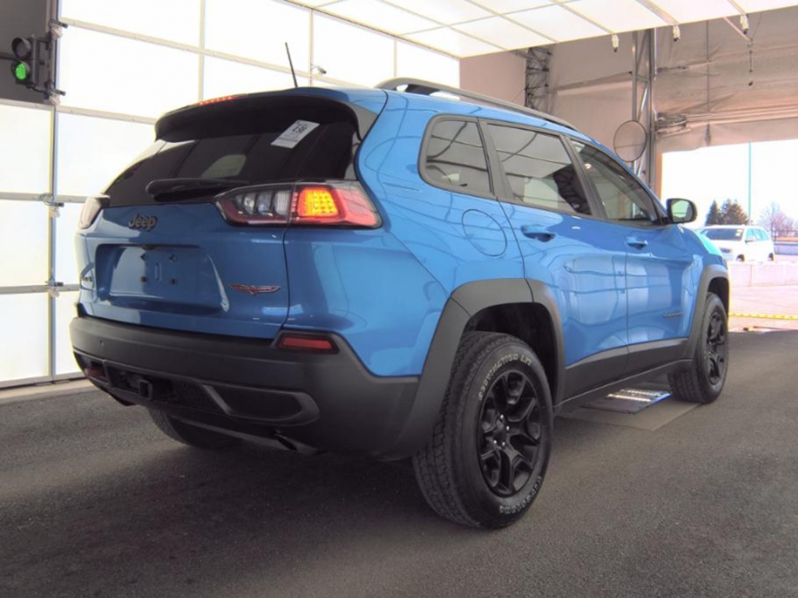2019 Jeep Cherokee Trailhawk Elite 4x4, 39704, Photo