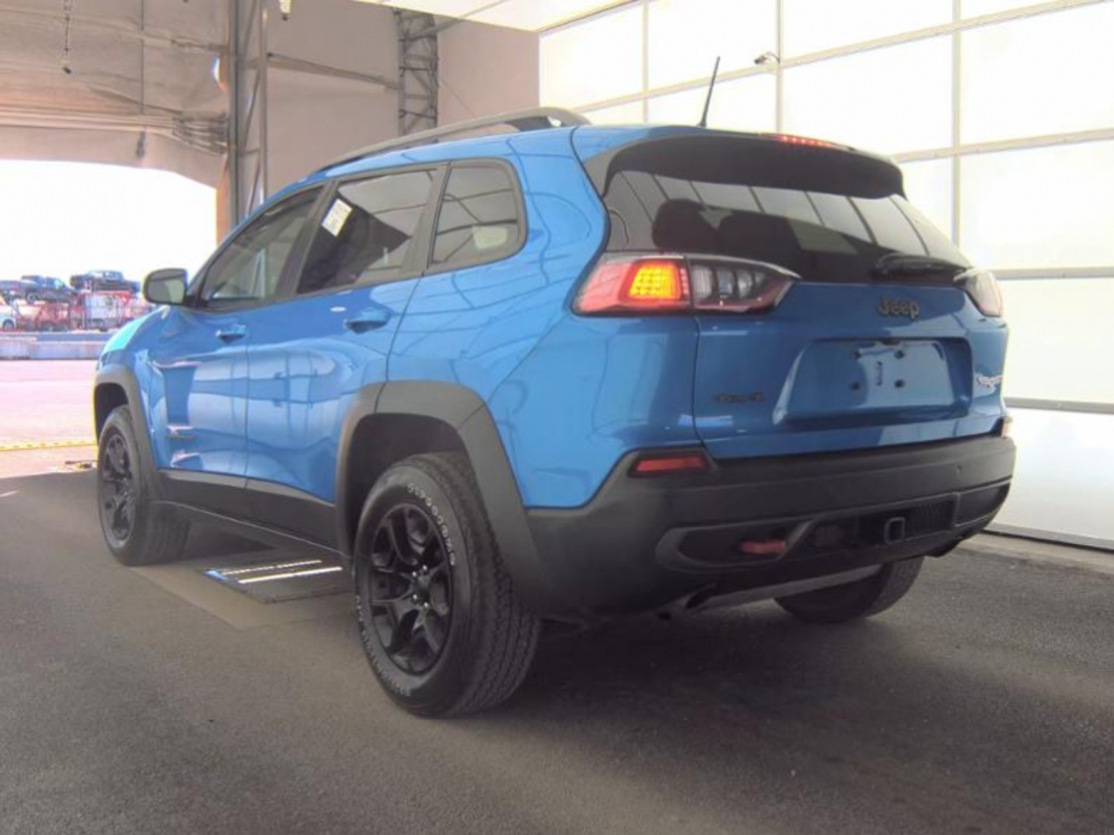 2019 Jeep Cherokee Trailhawk Elite 4x4, 39704, Photo