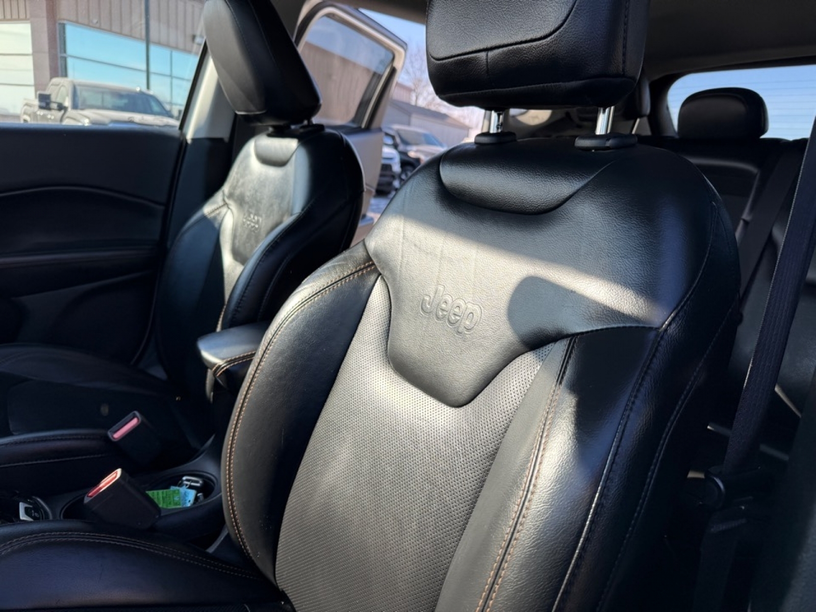 2019 Jeep Compass Limited FWD, 39267, Photo