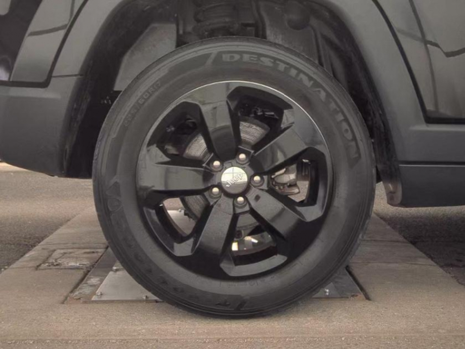 2019 Jeep Compass Latitude 4x4, 39863, Photo