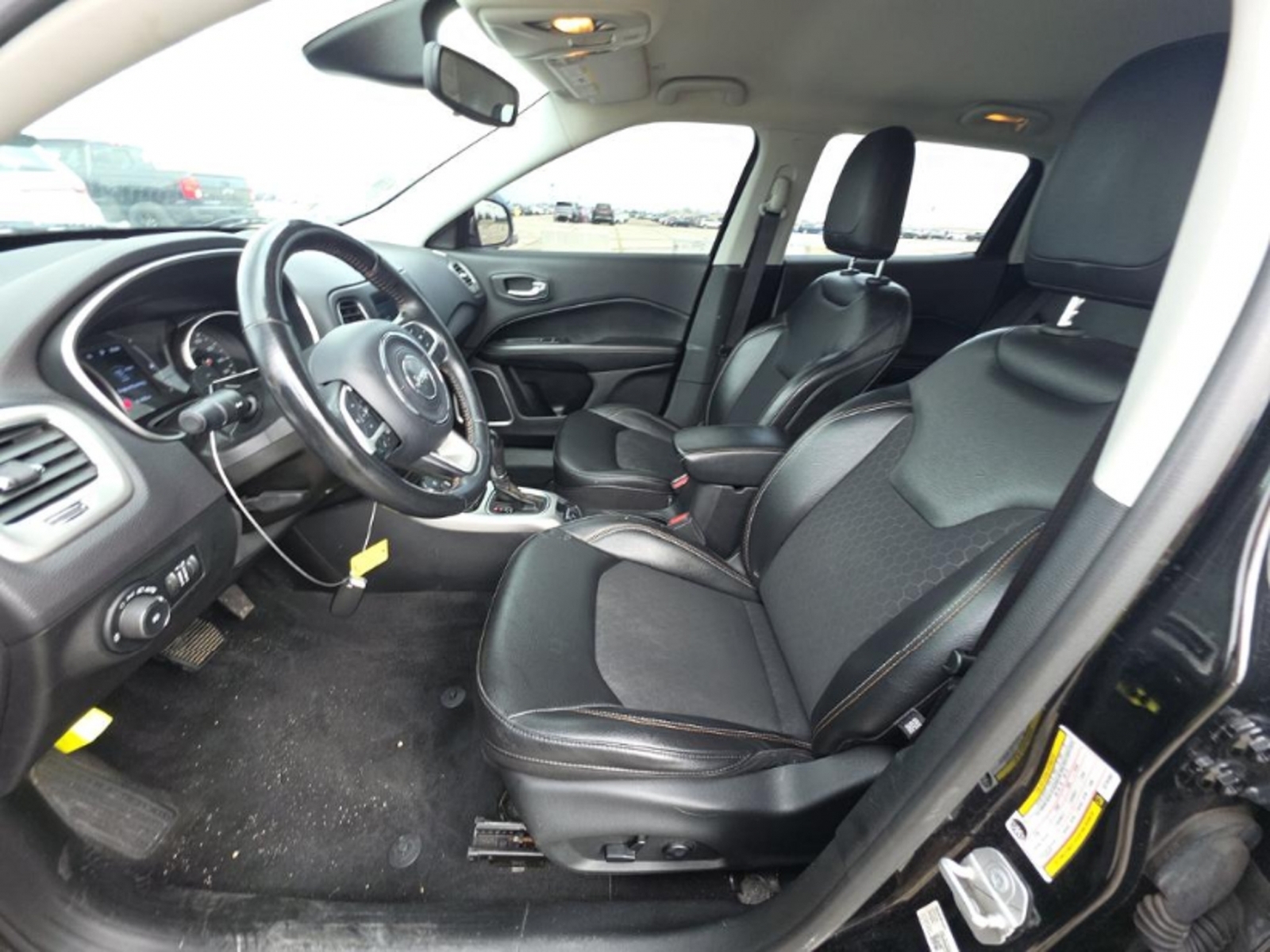 2019 Jeep Compass Latitude 4x4, 39863, Photo